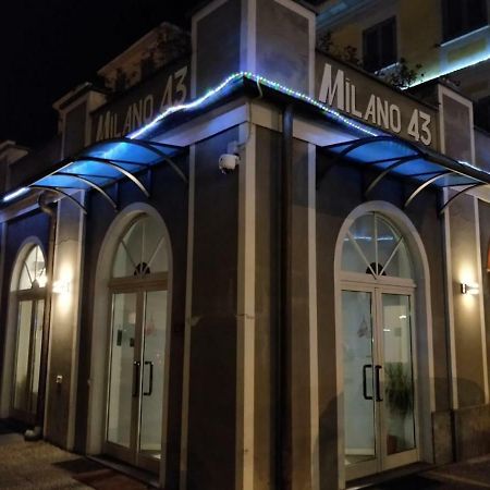 Hotel La Cupola Novara Bagian luar foto