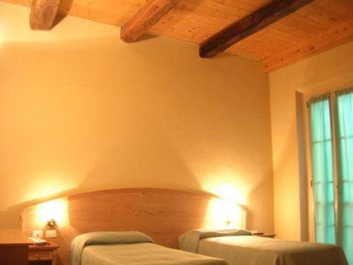 Hotel La Cupola Novara Bagian luar foto