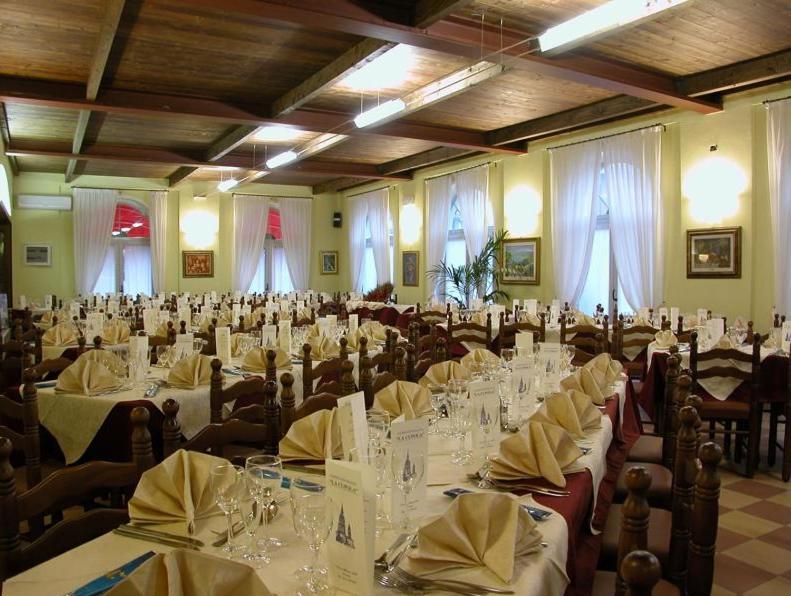 Hotel La Cupola Novara Bagian luar foto
